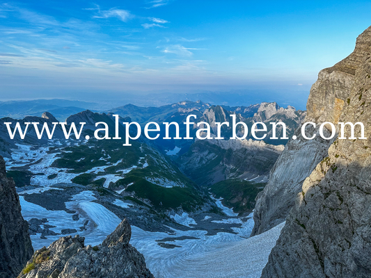 Ungewohnter Blick auf den Seealpsee