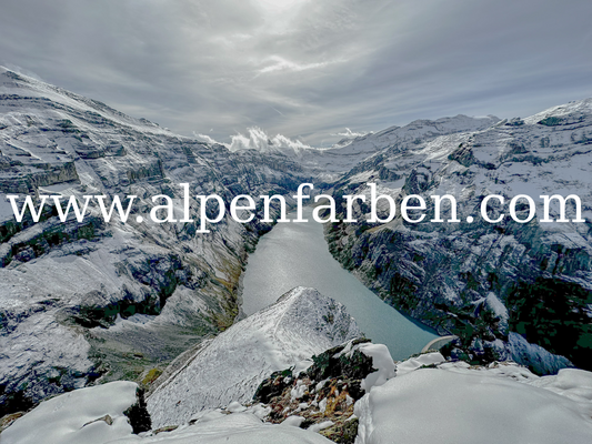 Fjordähnlicher See in den Glarner Alpen